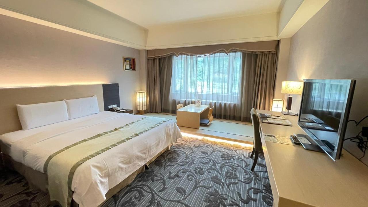 Hoya Hot Springs Resort & Spa Wenquan Екстериор снимка