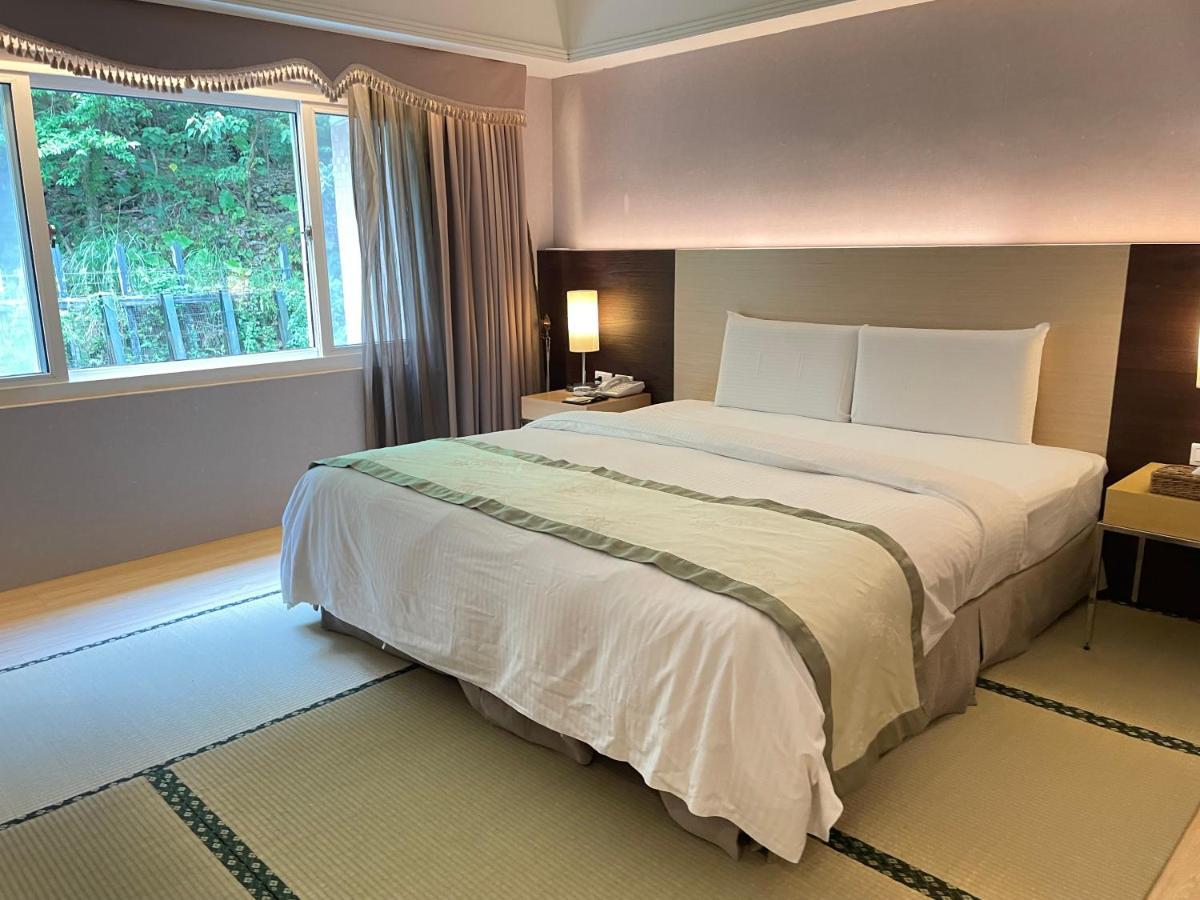 Hoya Hot Springs Resort & Spa Wenquan Екстериор снимка